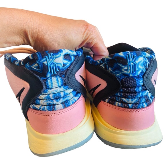 Nike Kyrie Infinity 8 -Valentine’s Day Pink / Multicolor Blue Shoes 12 - Picture 6 of 14